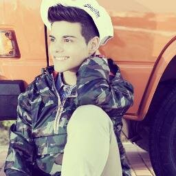 FUCK HATERS!!!!!! I LOVE @justinbieber @abrahammateomus http://t.co/rW0QAm3fFk