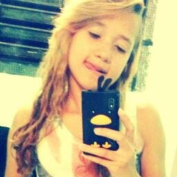 o mundo é foda a vida é louca , mas tamos na luta ñ vou abaixar a cabeça pra nenhum filho da puta