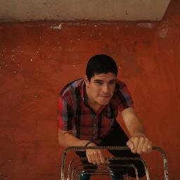 Yo, para esto, me escribo solo.
Periodismo desde las aulas, desde las calles, desde las redes.