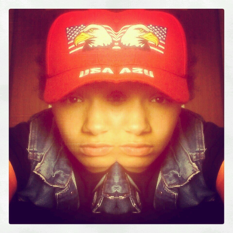 columbia mo, 20, follow nd I'll follow bck :)
