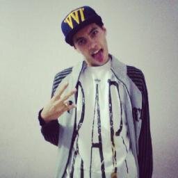 “Eu sou uma pessoa totalmente errada, convivo com essa sensação de que não sei acertar, mesmo que eu me esforce.”