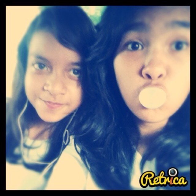 Sigueme & yo te sigo.!♥
Soy Directioner.!♥ 
Me encanta El Futbol.!♥
Me encanta el rap.!♥
Me encantaa el Skat-!♥
Amo Jugar Pley.!♥
♥Hey tu te amoo.!♥