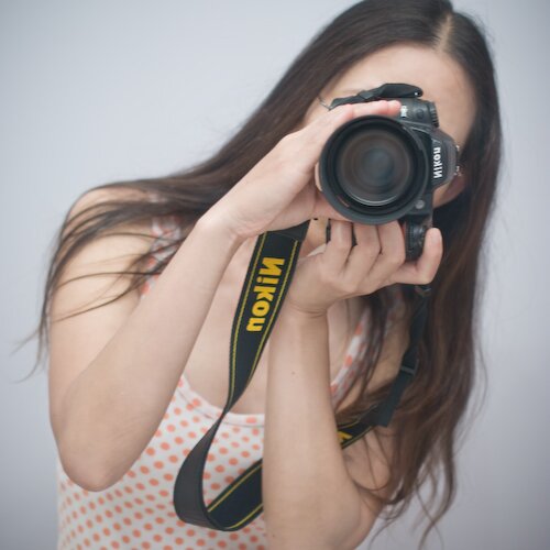 A baking, gardening and photography lover.