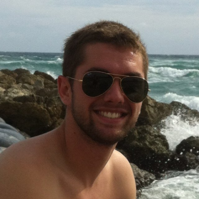 Alex Stivi Santos/SP Brazilian 26' Mechanical engineer  Everything happens for a reason