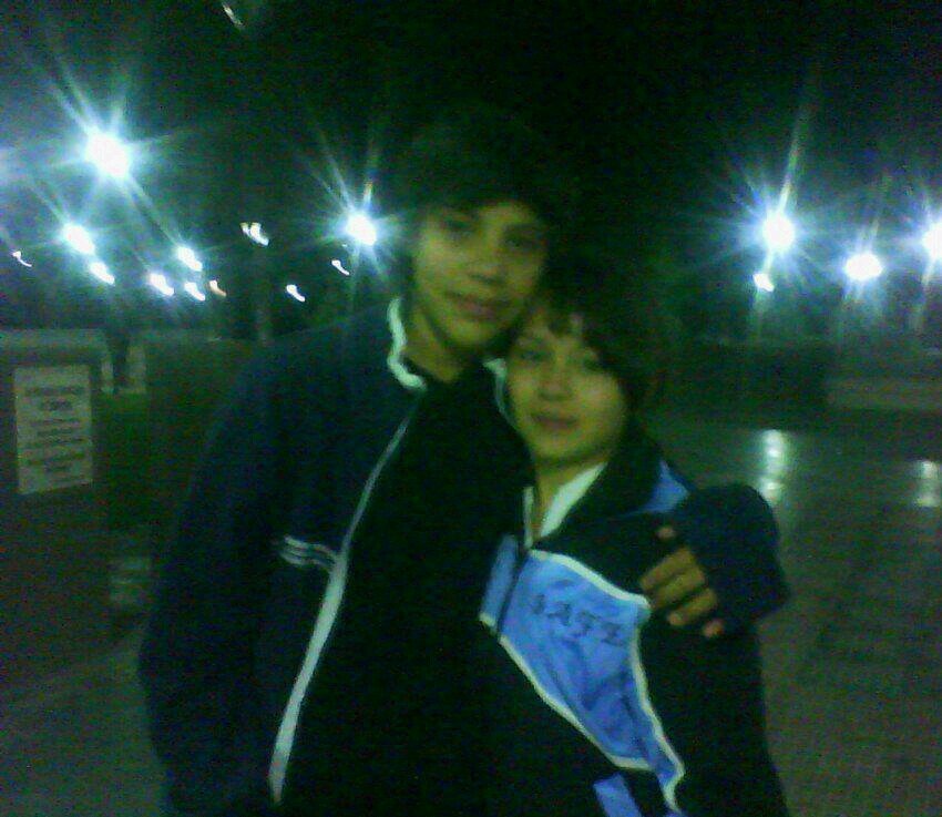 sigueme y te sigo seguro...!! :D