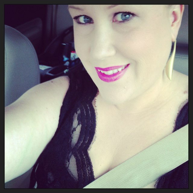 Interior designer, momtrepreneur, cakesmith, animal rights activist, mom to the best girl I know and kick ass wife.