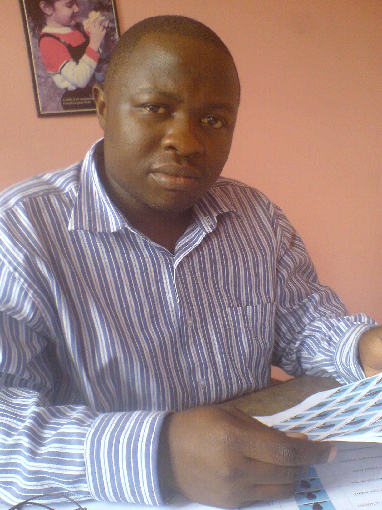 A CHRISTIAN, A FATHER OF 3.A TUITOR. A PROUD SUPPORTER OFMANCHESTER UNITED.