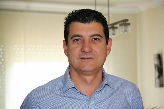 Responsable de Serveis al Client de @Lavola1981   @anthesis_group