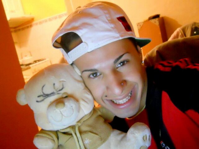 Llenas de color mi vida, alumbras mi despertar, te quiero más cada día y no te pienso olvidar. ♥♥♥♥♥