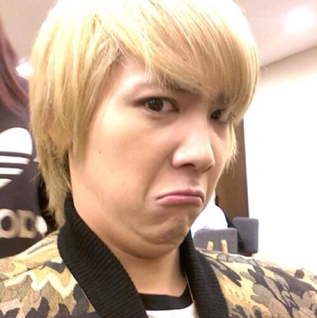 อันยองครับผม~ ผมฮงกิฮงกิบอทคร้าบ♥ ผมน่ะน่ารักที่สุด!! และก็รักพรีของผมที่สุด ซา รัง นี ดา~ ♥.♥