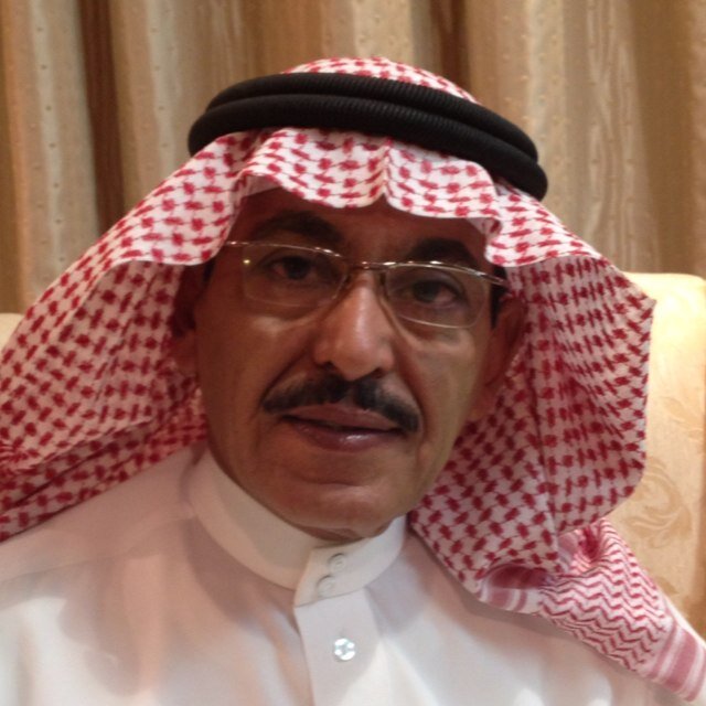 إعلامي وشاعر وتربوي .. أؤمن بحرية الرأي وأرى أن الحياة الكريمة حق لكل إنسان .