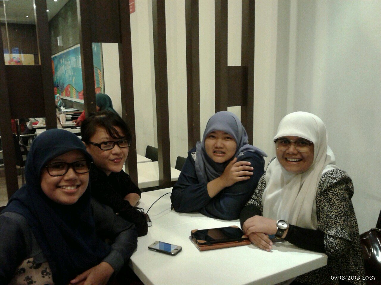 aflah_nur's profile picture. Lakukan apa yang menurut hatimu itu baik :)