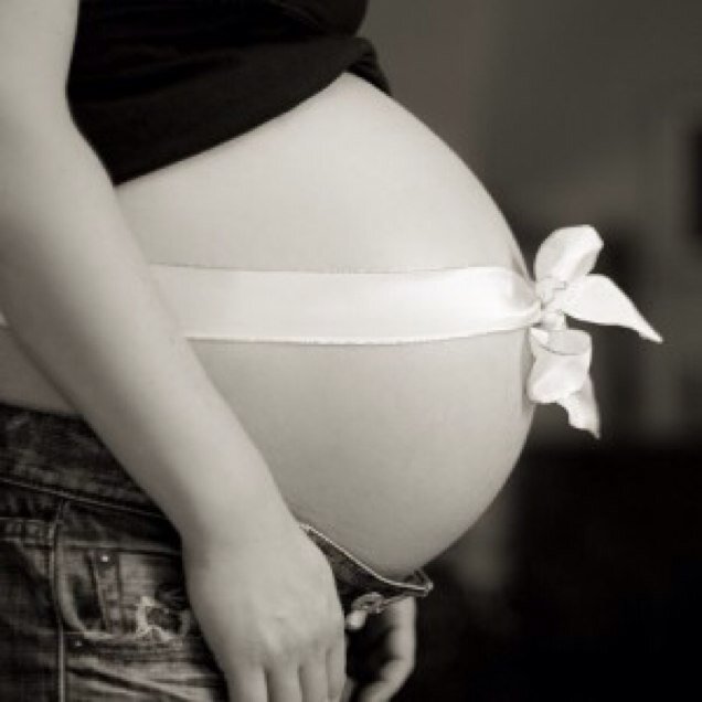 Im In mommy womb waiting to see big wide world.. My mommy is @IntoxicantLust My Daddy is @DominantFire My big brother @MikaelsonB