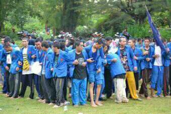 The official twitter of ILKOM UNTAD'13