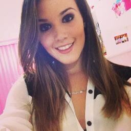 olaaaa, esse é um FC dedicado a minha linda Fernanda.. pra quem não sabe a amizade colorida do Jonathan do P9.. sigam ? sigo de volta :))