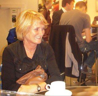 Moeder van thijs, lieke, janpeter, nikie, | speltherapeut | spelagoog | schaatsen | zwemmen | oisterwijk | elvis | 'leven is het meervoud van lef'