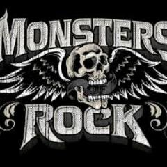 Amo música, Rock mais ainda, curto minhas redes sociais e vivo a vida e à aproveito como se cada dia fosse o último.