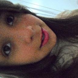 Não sou linda mais tenho caráter!!!