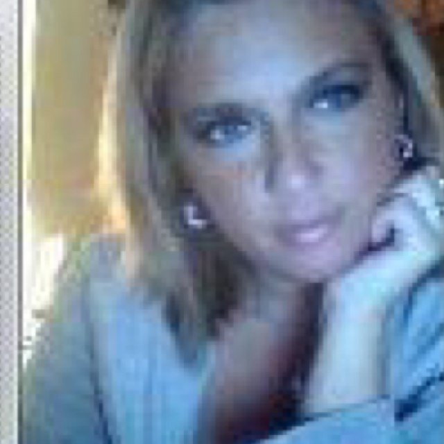 I love music and people! Anything else u want to know just ask i might tell u ;-)