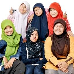 AzmiaRizkiR's profile picture. i wanna make my parents proud _ 
  family science one | XII-IPA 1 | MAN 1 BANDUNG