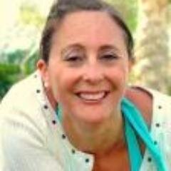 elenaparisrios's profile picture. 