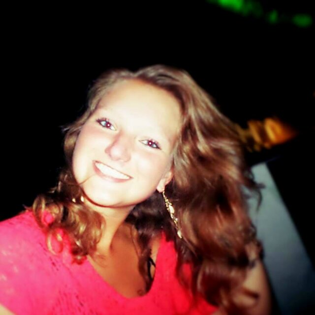 esmeeeetjeee's profile picture. •16jaartjes•live love laugh•yolo•my love sinds 04-12-2012 will ♥♥♥♥• follow me•