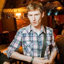 Разработчик web-приложения. #Vue наше всё.