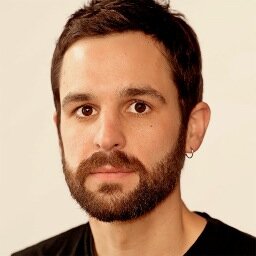 Interface designer @teambustout. Designer of all things @fortyfivenorth. Co-mastermind behind @feedsapp. Beer guy. Pixie dust spreader on the Tilt-A-Whirl.