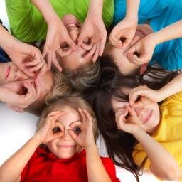 #Niñeras profesionales en #CuidadoInfantil y de #mamás primerizas, post-parto, #bebés, #niñ@s especiales y en eventos sociales organizamos talleres infantiles.