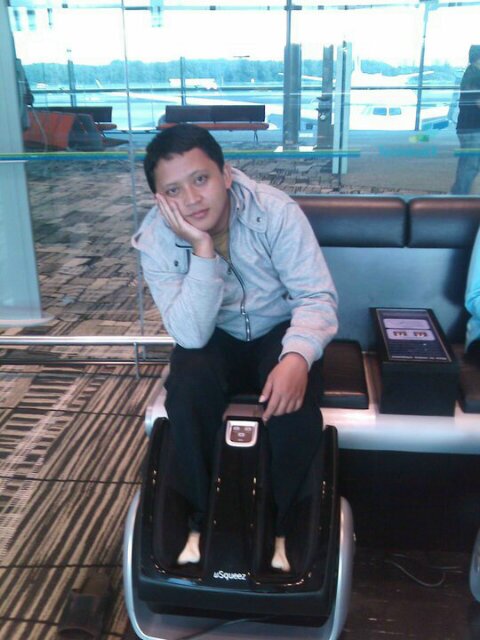 anggapurwa's profile picture. Easy ajah