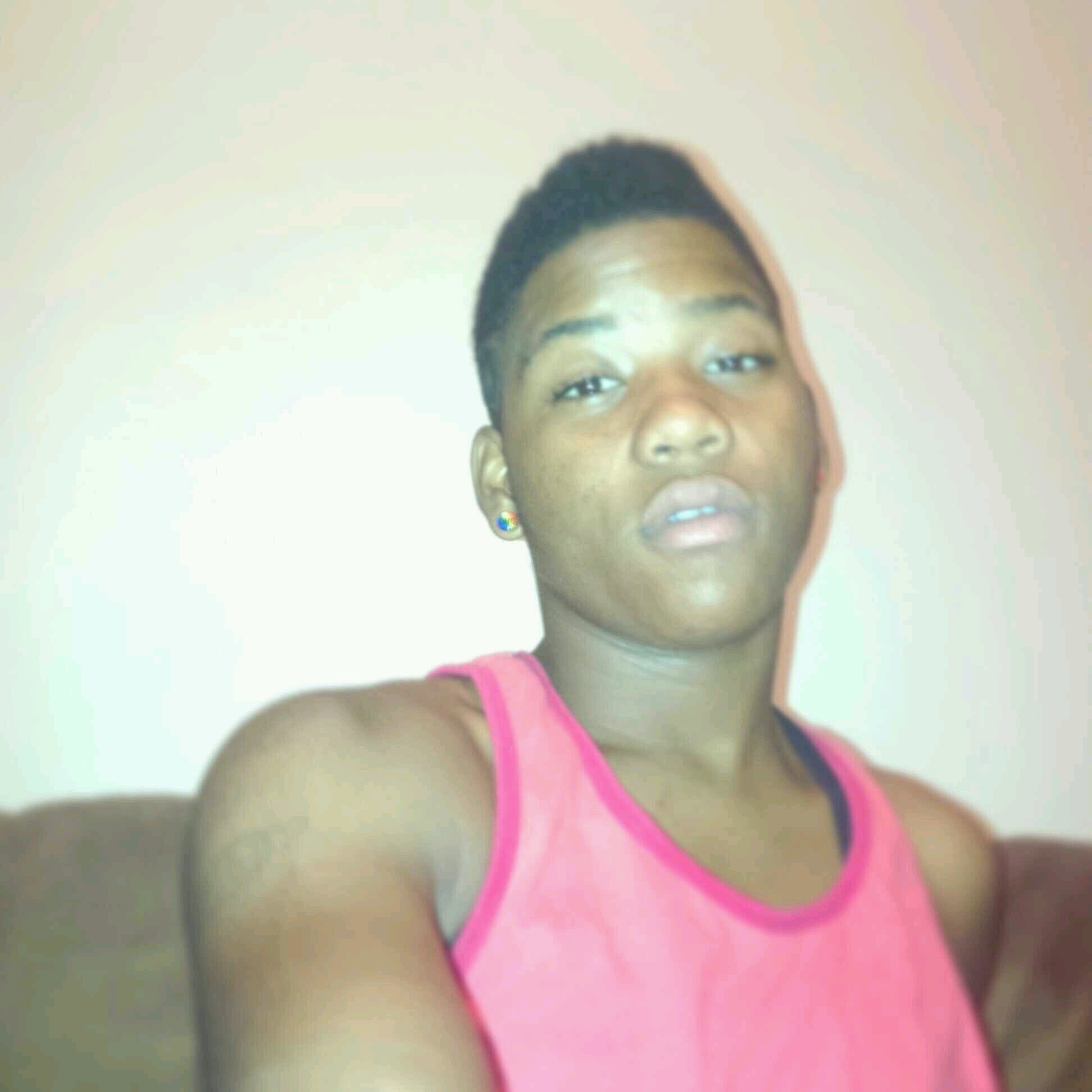 Lil Zay Thats Wat Dey Call Meh 
And Im Addicted 2 Females
Dey Come N Go Budd Im A Lover :))))