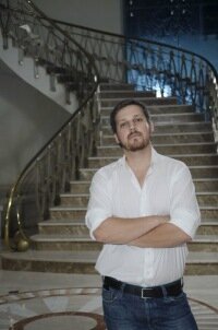 Junta-te aos bons, serás como eles, junta-te aos maus, serás pior do que eles