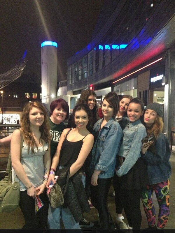@shancocozzax is my personal account and i LOVE frankie cocozza incredible amounts !!!!!