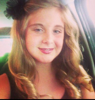 Hi the name is lexi im a food single BFF'S first and family first FREAK τhαnκyοu