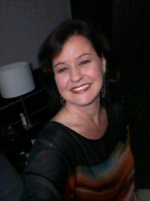 Mujer agradecida , madre orgullosa , Directora de MAGECA e  incansable en la bùsqueda de la felicidad y la paz.