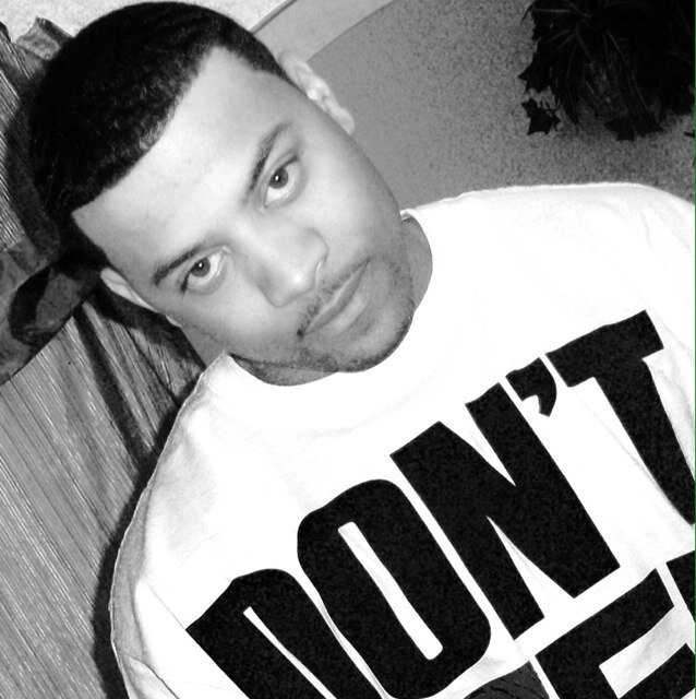 MunchieSays's profile picture. 1/2 of shake and bake, local lightskinned legend, and drakes half brother... I am the lightskinned jesus !