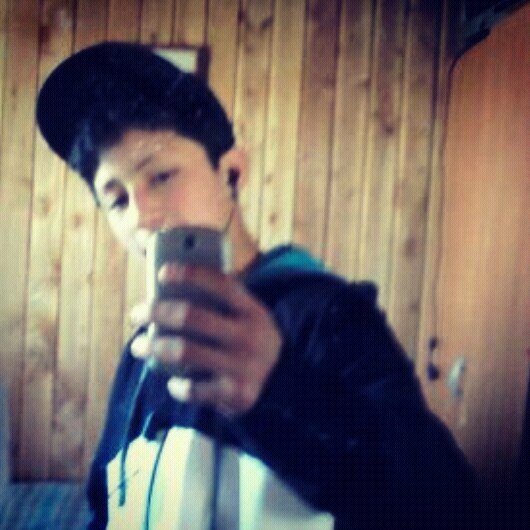 me siges y te sigo :3 soy un deportista muy sexy c: nuse q mas escribir