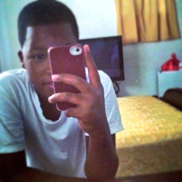 |~|Yo No PueedoO Criticar A Los, Pobres Polqke De Alla Vengo ^& No Puedo Criticar A Los Ricos Polqke Vooi Para Alla Astoa|~| TK..... ♂|$|Fiinally Rich|$|☼