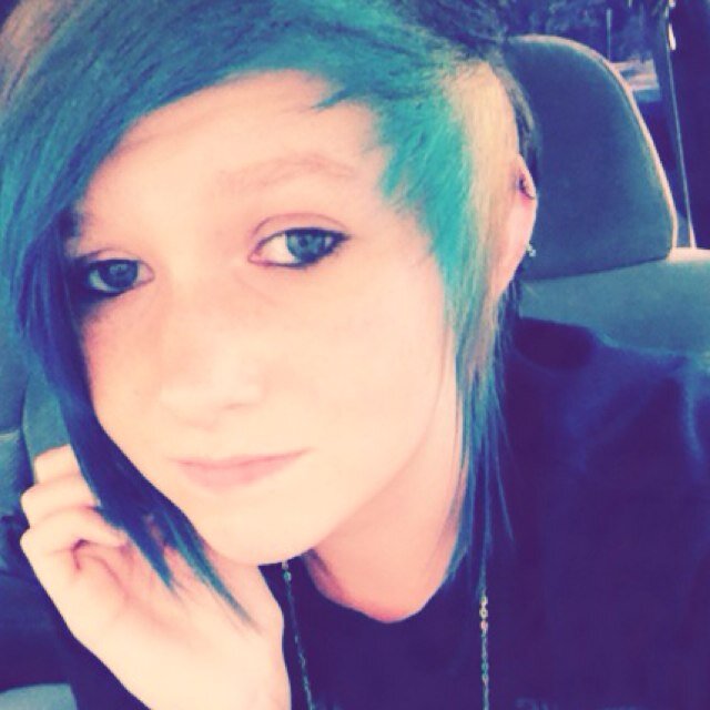 Hi im Amy my old account @evanescence599 got hacked so this is my new account,thanks for following!:)
