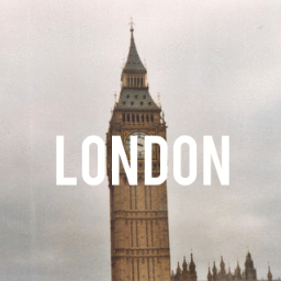 Im a music lover. I want find someone that love me for each imperfection xx//Directioner and Mofo