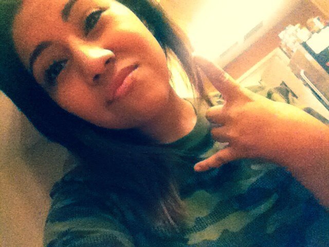 We accept the love we think we deserve . Directioner ~ Ig ; @shelxapriscillaaaa