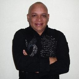 CANTANTE Y COMPOSITOR DE MÚSICA VALLENATA
