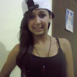 Namorando ♥  Tenho 16 Anos =)