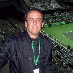 hago de periodista...sobre todo de deportes!! Somos Bell Ville TV , radio 91.5 (ESTACIÓN 95) entre otros medios.