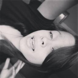 vibrating only peace and love ☀ ☯ ☮ Beyoncé ♡ Chris brown ♡ Rihanna ♡ Timberlake ♡ Bruno Mars ♡
 @stephanie_limak ❤ http://t.co/zNCgkT1YYo