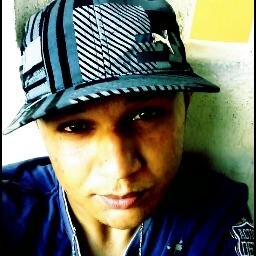 Sou um cara de Atitude,coragem,pessistente,gosto muito de música,e odeio invejosos  !!