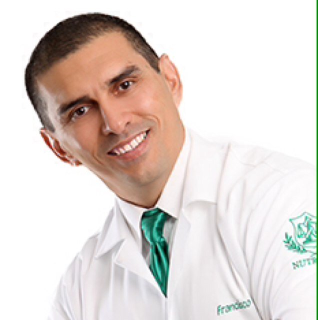 Bacharel em Ed Fisica, Nutricionista, Pós Grad em Bases Nutricionais da Atividade Física,Membro da Associação Brasileira de Diabetes, Docente.