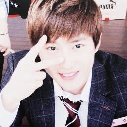 Exo K's 수호, Kim Junmyeon imnida! Hello, _yifanwu, I am still waiting. #StarIdols