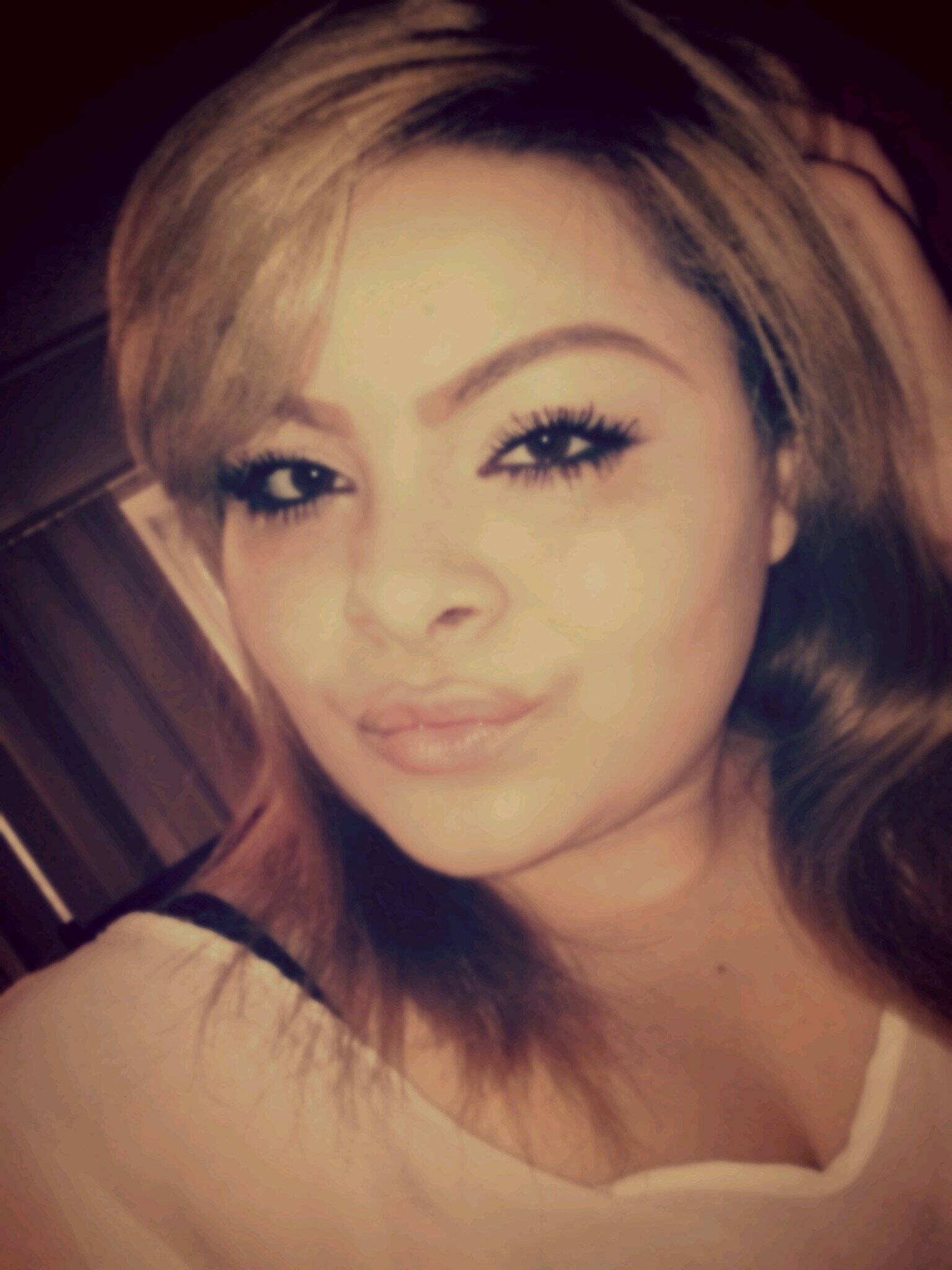 Long Beach, Cali . 19 ' Mommy & Medical Assistant . IG: xoxo_alyssahazel