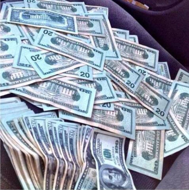 Follow me i follow u that simple KamerondaPAboiWilliams 
BOUT MY MUTHAFUCKING MONEY